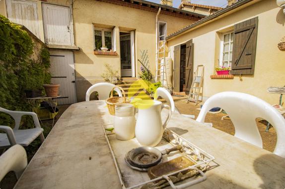 MAISON MITOYENNE DE CHARME