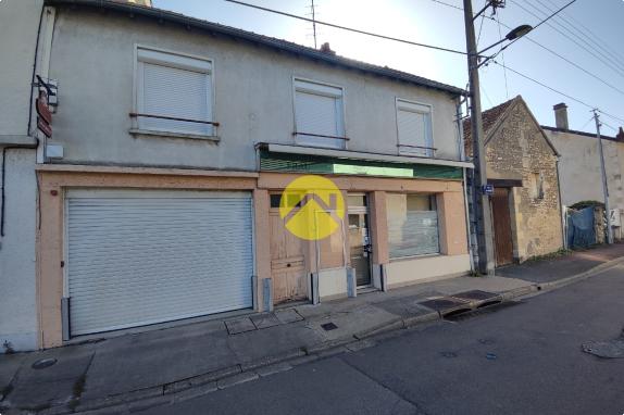 IMMEUBLE + PARKING + GARAGE