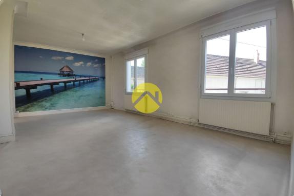 IMMEUBLE + PARKING + GARAGE