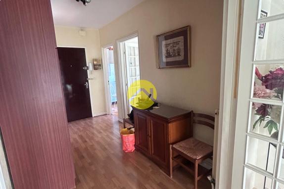 APPARTEMENT  PRES FLEURIS