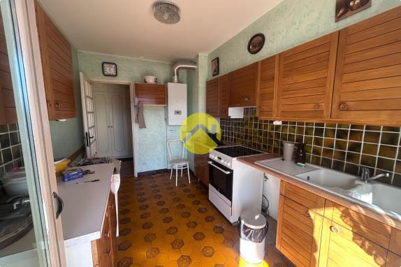 APPARTEMENT  PRES FLEURIS