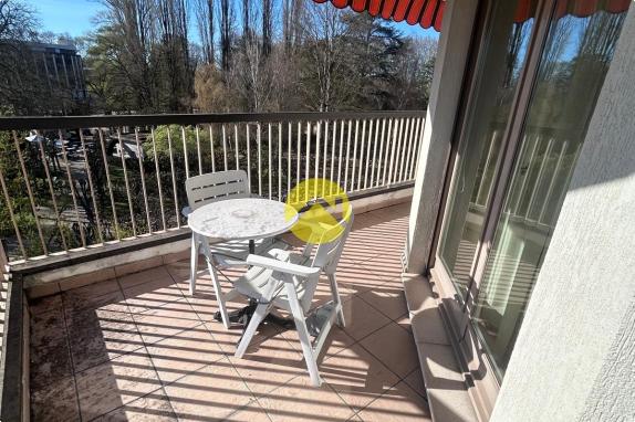 APPARTEMENT  PRES FLEURIS