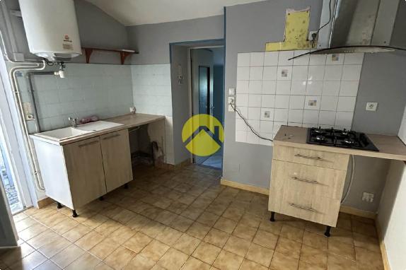 Maison mitoyenne d'un côté