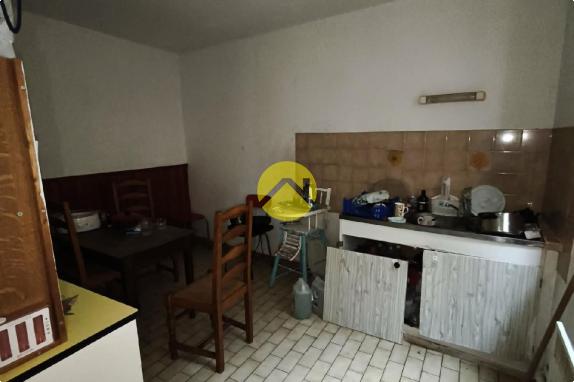 Jolie ville bordé par la Creuse