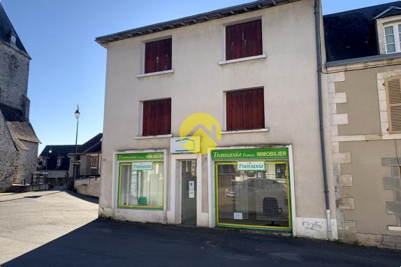 Appartement / Immeuble Boussac, 6 pièces à vendre