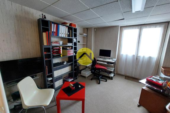 DEMEURE CENTRE VILLE AVEC TERRAIN