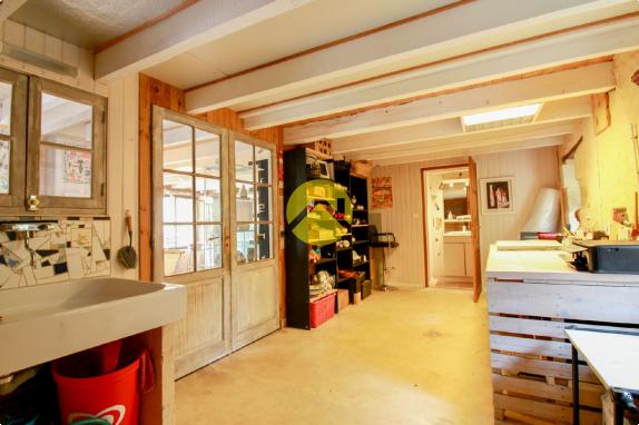 Galerie d'art avec appartement 1ch