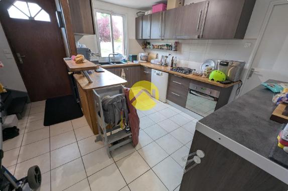 Maison 6 pièces.4 ch.véranda.garage