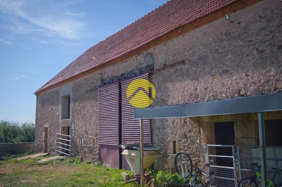 longère avec dépendances et terrain