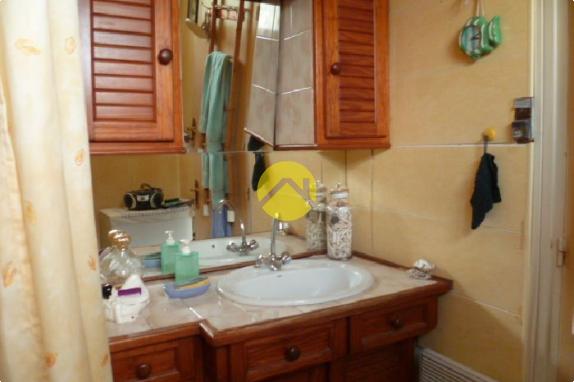 MAISON INDEPENDANTE AVEC JARDIN