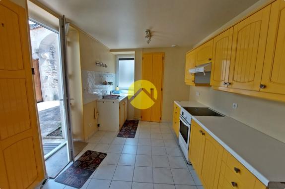 RÉNOVÉE, ÉQUIPÉE P.M.R. + Terrain