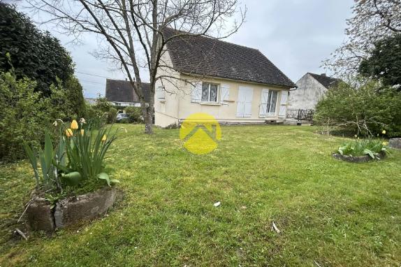 Maison élevée sur sous sol