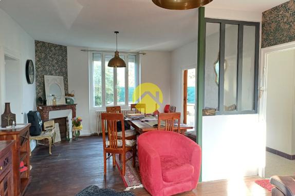 MAISON 90 M2 TERRAIN ET GARAGE