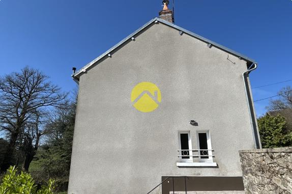 MAISON RENOVÉE AVEC GRANDE GRANGE