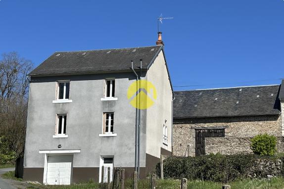 MAISON RENOVÉE AVEC GRANDE GRANGE
