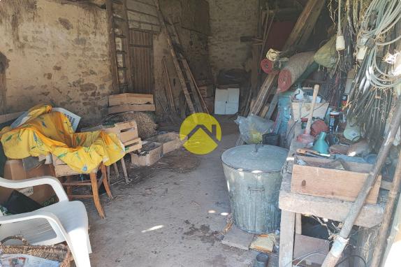 Maison de 55mm² avec un plan d'eau.