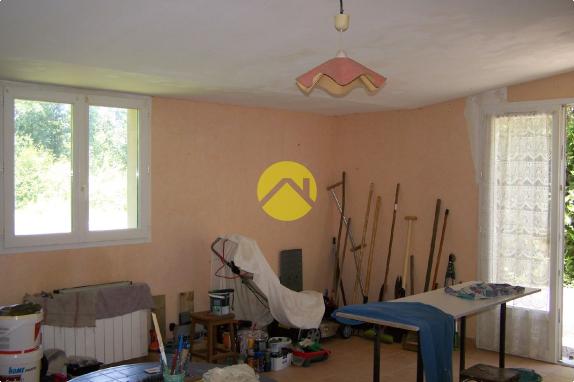 MAISON INDEP. INTERIEUR A RENOVER