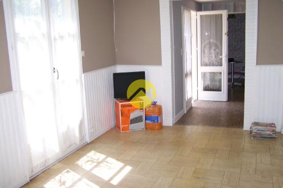 MAISON INDEP. INTERIEUR A RENOVER