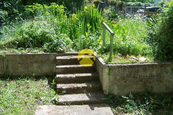 MAISON INDEP. INTERIEUR A RENOVER