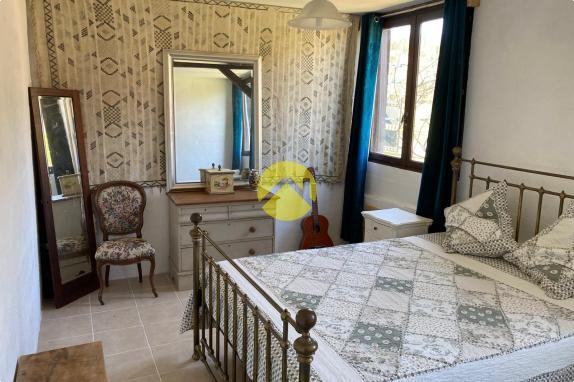 Maison perigourdine avec hangar 