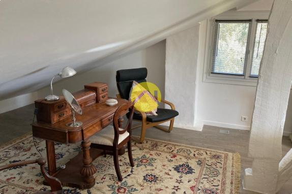 Maison perigourdine avec hangar 