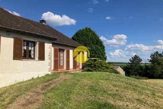 Beau terrain avec vue