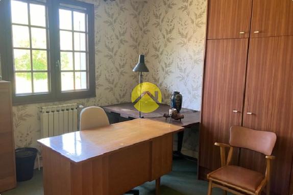 Beau terrain avec vue