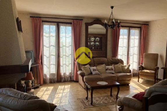 Beau terrain avec vue