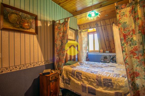 Maison rénovée avec hangar