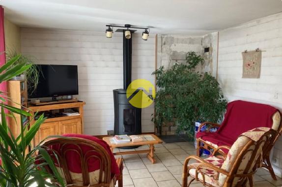 Pavillon sur s/-sol  3 Ch