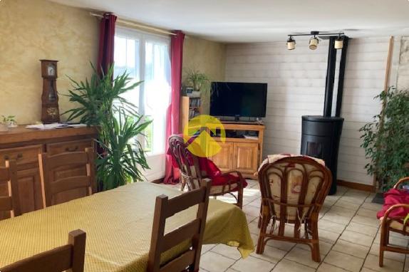 Pavillon sur s/-sol  3 Ch