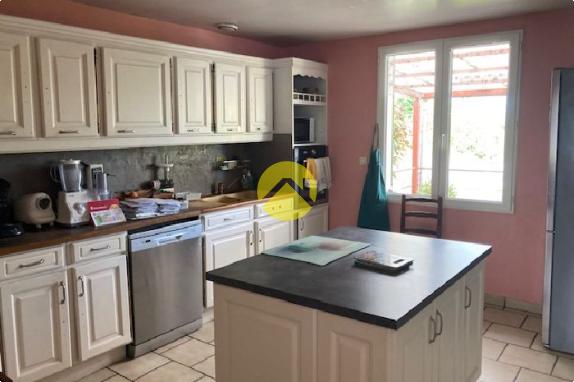 Pavillon sur s/-sol  3 Ch