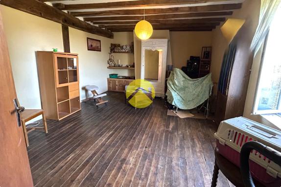 ANCIENNE MAISON EN PIERRE ET PARC 