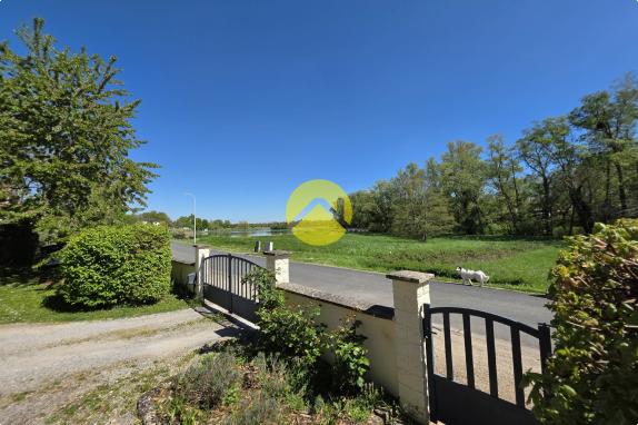 Proche du plan d'eau des Sézeaux