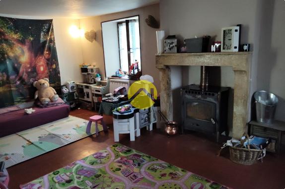 BELLE MAISON EN CENTRE VILLE 