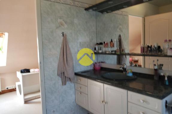 BELLE MAISON EN CENTRE VILLE 