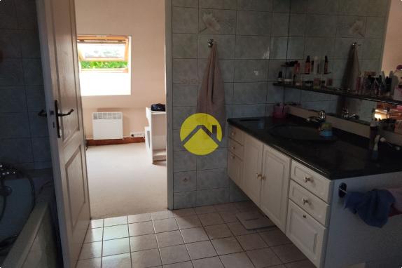 BELLE MAISON EN CENTRE VILLE 