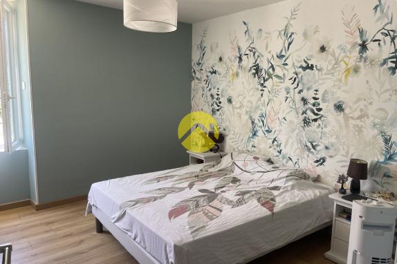 MAISON DE 5 PIECES CLES EN MAIN