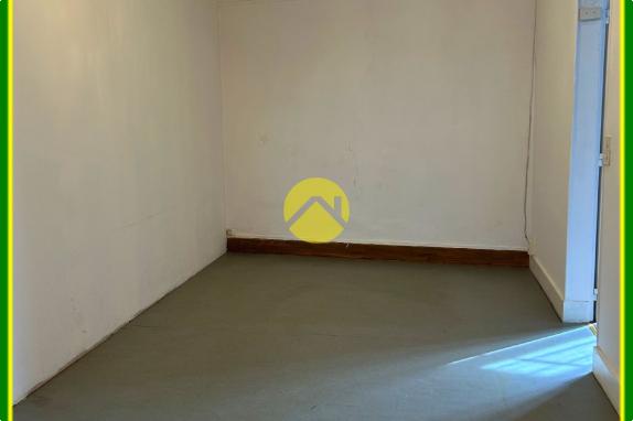 Maison 4 Chambres + Local