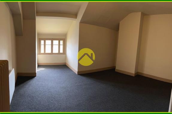 Maison 4 Chambres + Local