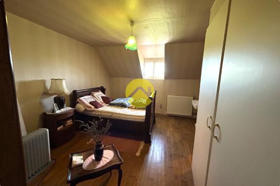 MAISON DE BOURG HABITABLE DE SUITE