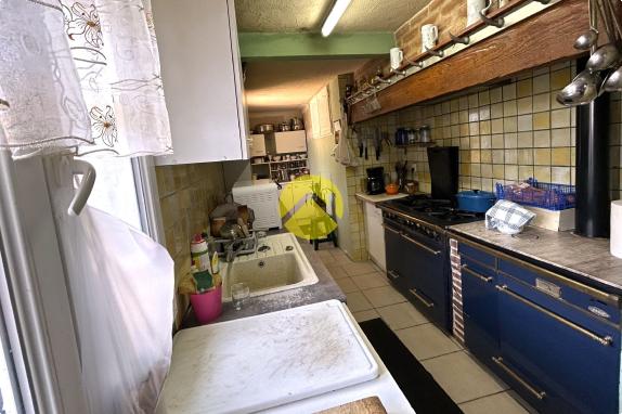 MAISON DE BOURG HABITABLE DE SUITE