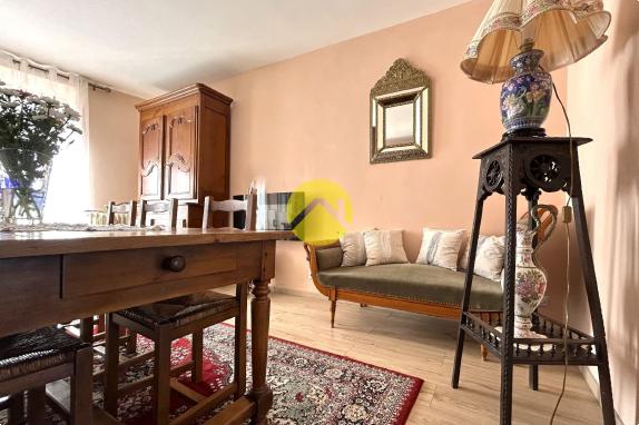 MAISON DE BOURG HABITABLE DE SUITE