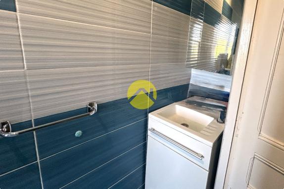 MAISON DE BOURG HABITABLE DE SUITE