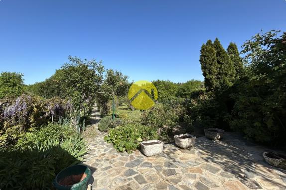 MAISON DE BOURG HABITABLE DE SUITE