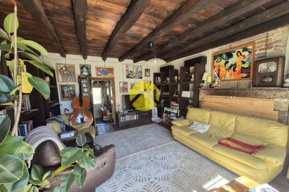 Maison 180m ²  et terrain 1545 m²