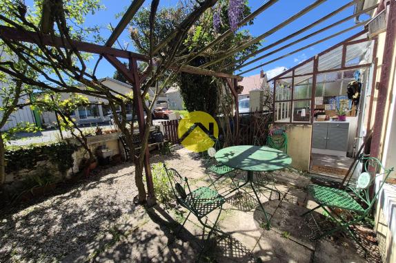 Maison 180m ²  et terrain 1545 m²