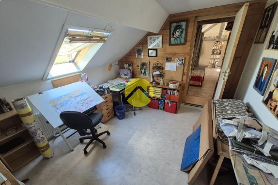 Maison 180m ²  et terrain 1545 m²