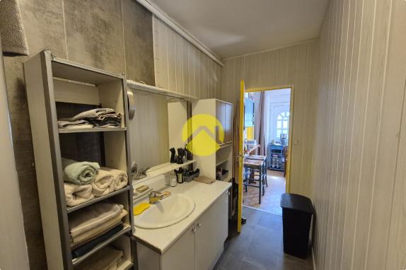 Maison 180m ²  et terrain 1545 m²