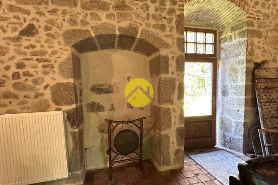 ANCIENNE DEMEURE